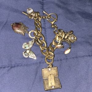 Fossil Charm Bracelet 6 Charms Rare Suitcase NYC Owl Headphones Telephone.